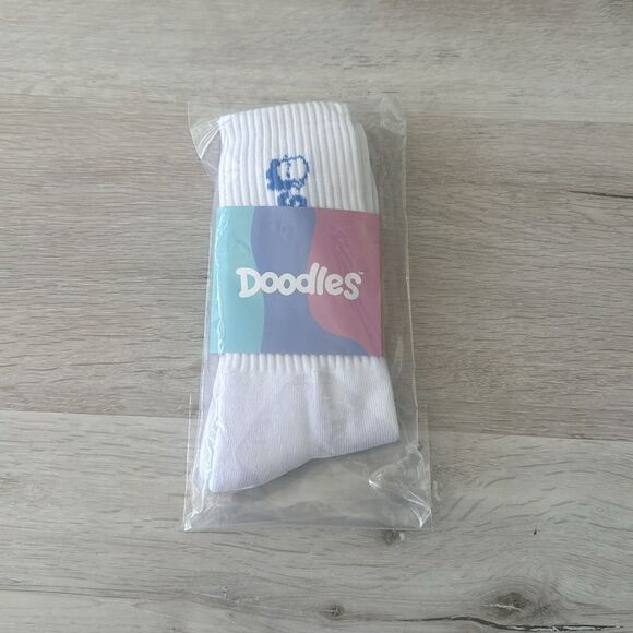Doodles Hap & Mello Socks White OS NWT IN PACKAGE - Picture 3 of 5